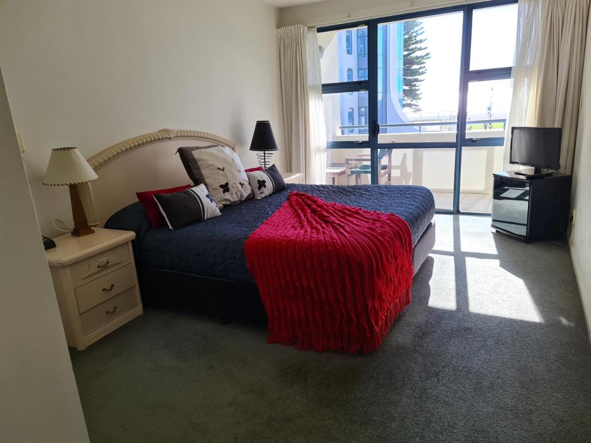 Oceanside Resort & Twin Towers Mount Maunganui Kültér fotó