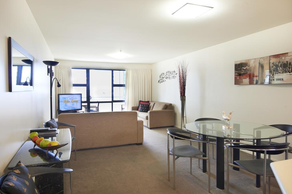 Oceanside Resort & Twin Towers Mount Maunganui Szoba fotó
